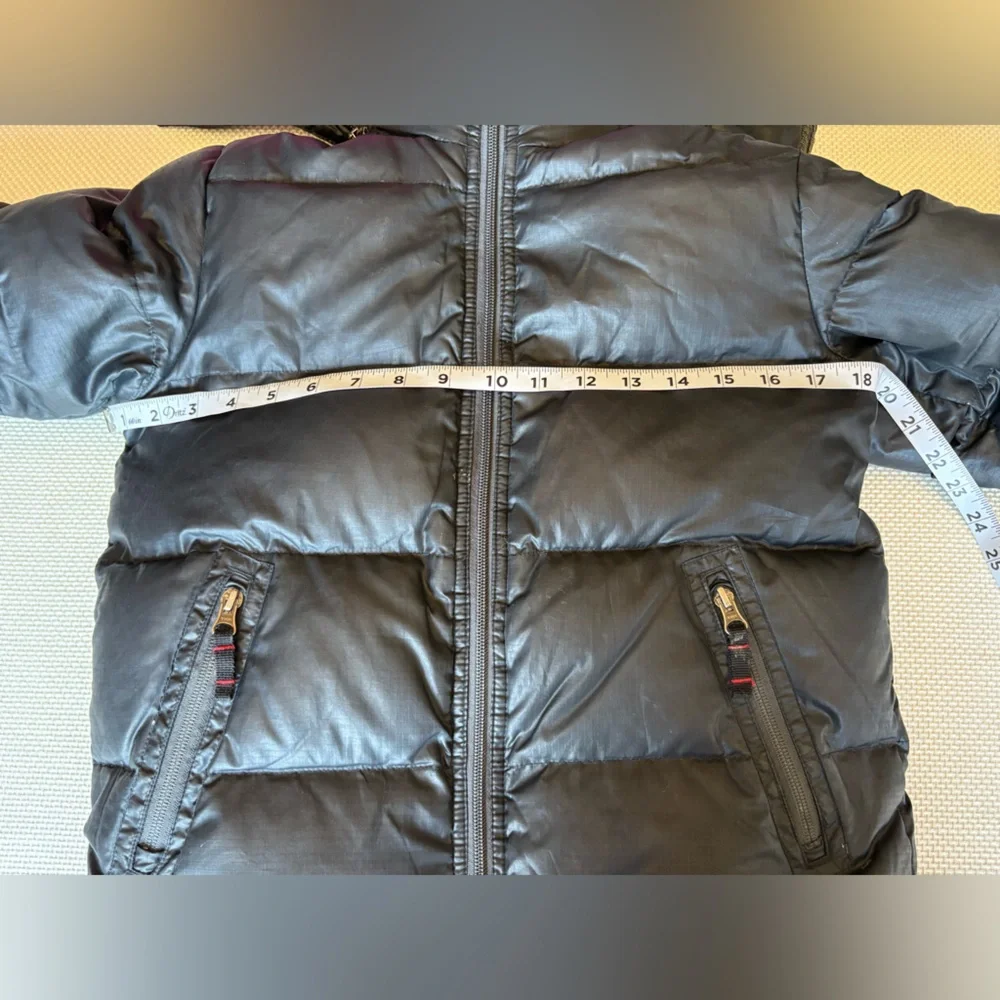 Gap Kids Small (6-7) Black puffer Jacket with detachable hood insulated